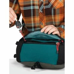 Brand new ???? Osprey Heritage Waist Pack ???? -KAVU Shop waistpack f21 detail1 darkpinegreen rsz 88588.1653329904
